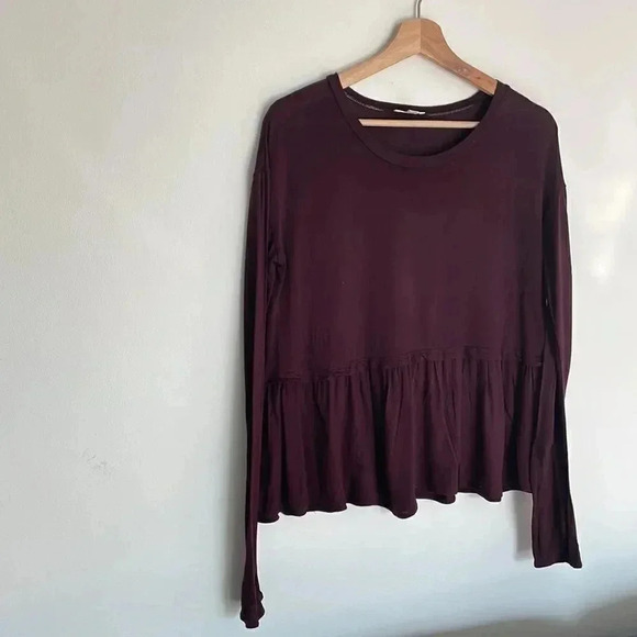 Aritzia | Wilfred Plumb/Wine Peplum  Top - Picture 5 of 5